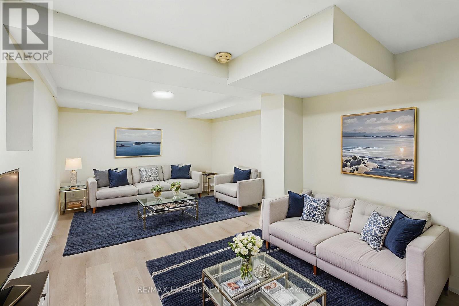 9 Alice Street, Hamilton, Ontario  L8H 4R5 - Photo 42 - X12537204