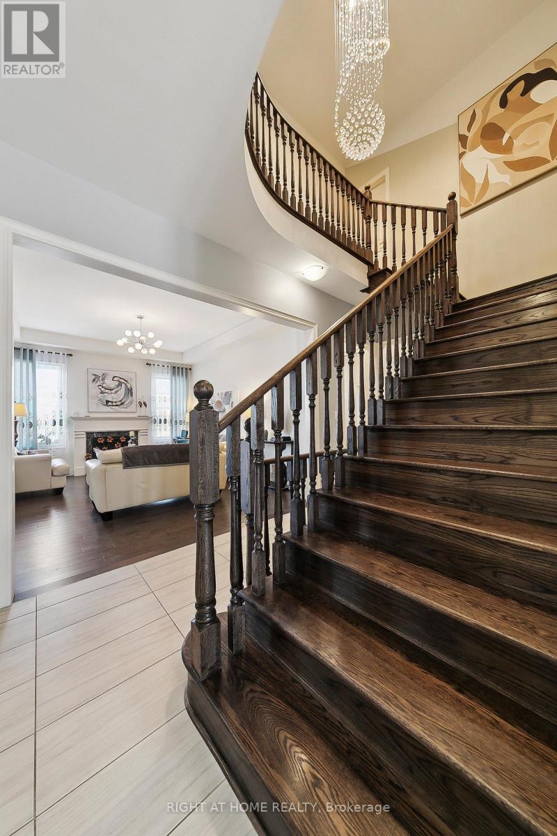 247 Humphrey Street, Hamilton, Ontario  L8B 1X4 - Photo 17 - X12537258