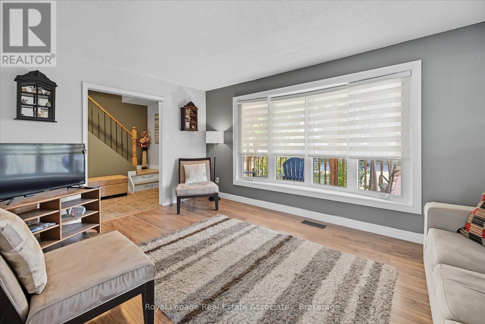 107 Billington Crescent, Hamilton, Ontario  L8T 4R3 - Photo 9 - X12537294