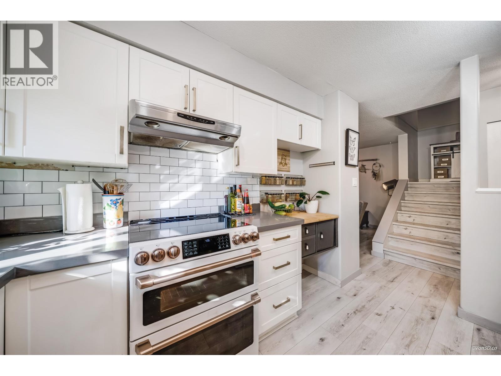 10 20985 Camwood Avenue, Maple Ridge, British Columbia  V2X 2N9 - Photo 6 - R3044232