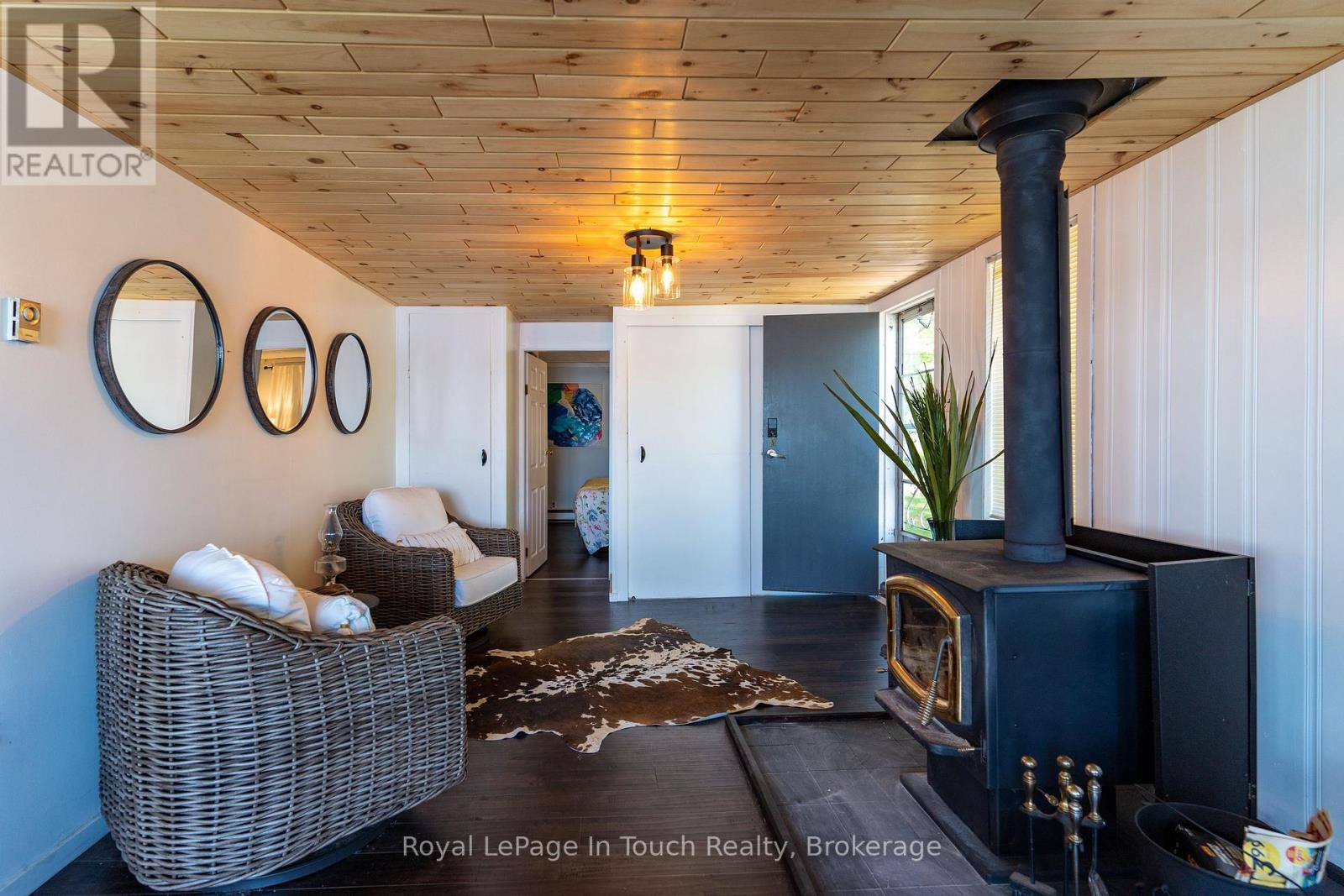 1682 Island 630, Georgian Bay, Ontario  P0E 1E0 - Photo 12 - X12537378