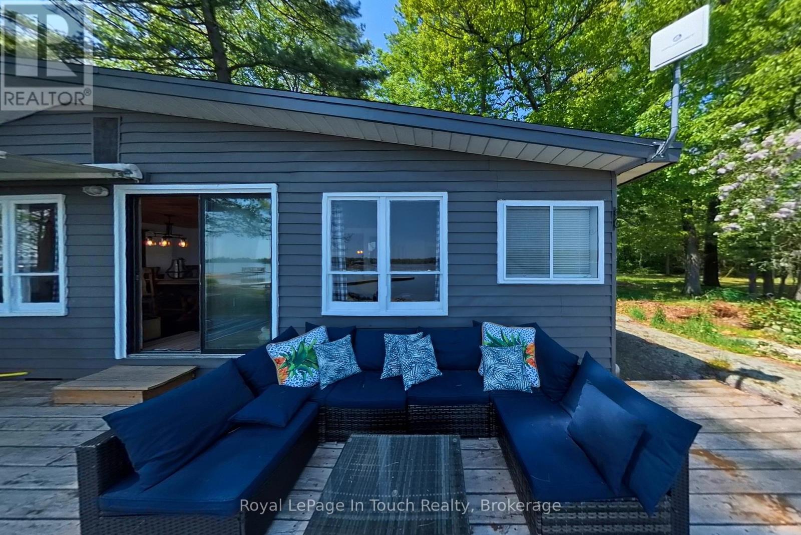 1682 Island 630, Georgian Bay, Ontario  P0E 1E0 - Photo 4 - X12537378