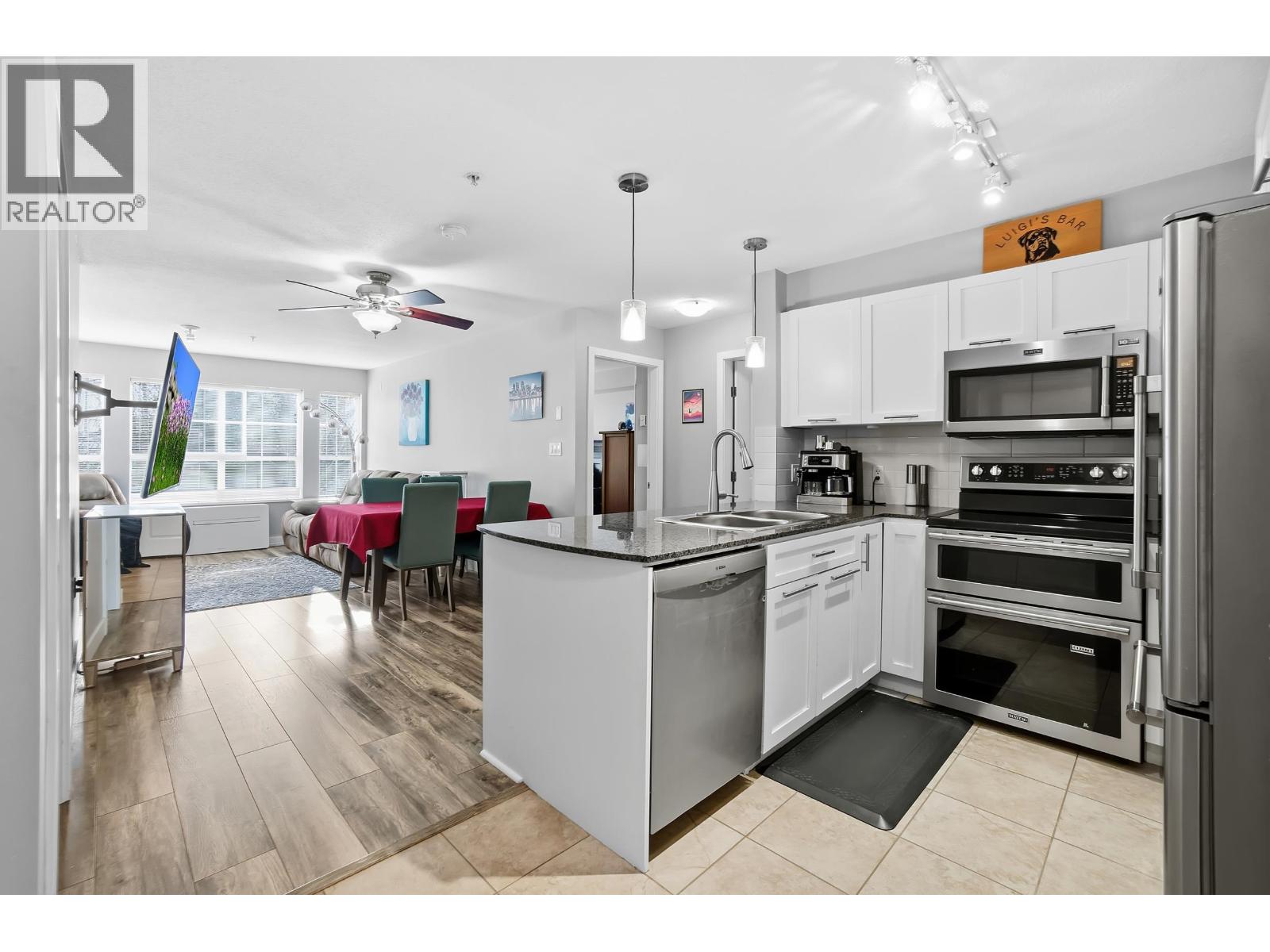 211 19677 Meadow Gardens Way, Pitt Meadows, British Columbia V3Y 0A2 - Photo 6 - R3065718