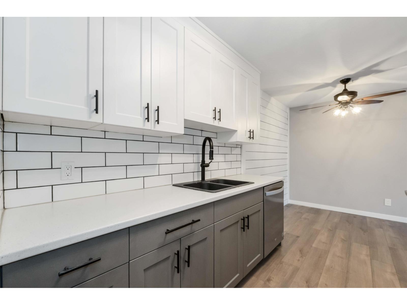 203 2567 Victoria Street, Abbotsford, British Columbia  V2T 2T4 - Photo 13 - R3066631