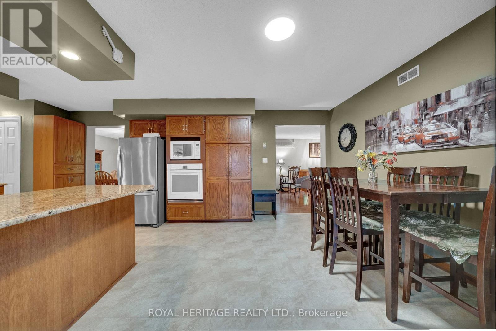 9672 Walker Road, Port Hope, Ontario  L0A 1B0 - Photo 14 - X12427116