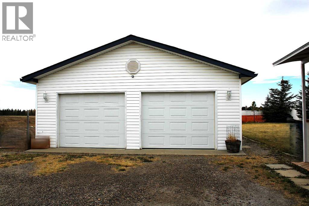 24 Noblefern Way, Sundre, Alberta  T0M 1X0 - Photo 3 - A2259876