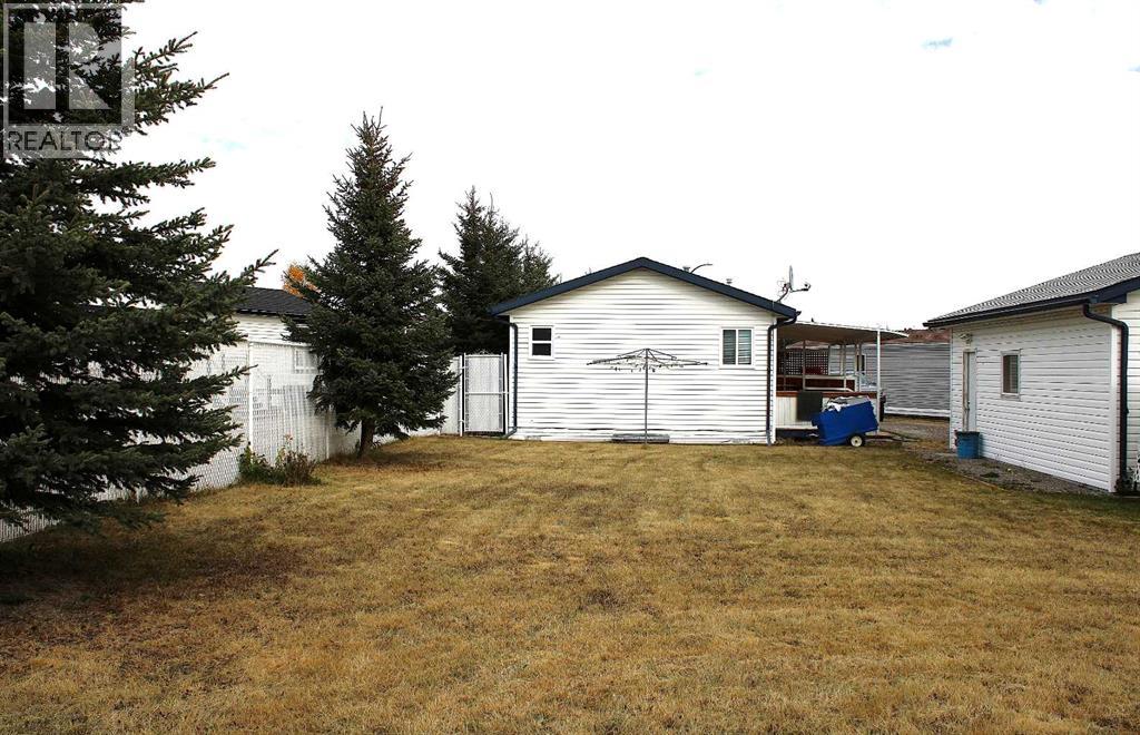 24 Noblefern Way, Sundre, Alberta  T0M 1X0 - Photo 4 - A2259876