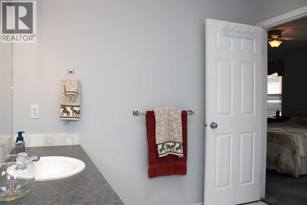 24 Noblefern Way, Sundre, Alberta  T0M 1X0 - Photo 37 - A2259876