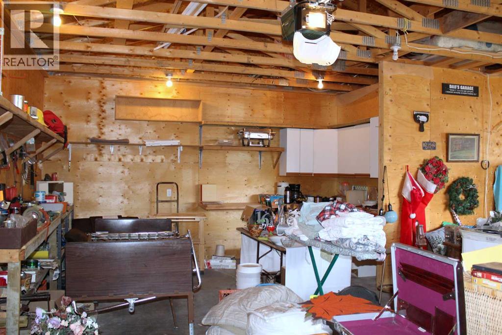 24 Noblefern Way, Sundre, Alberta  T0M 1X0 - Photo 40 - A2259876