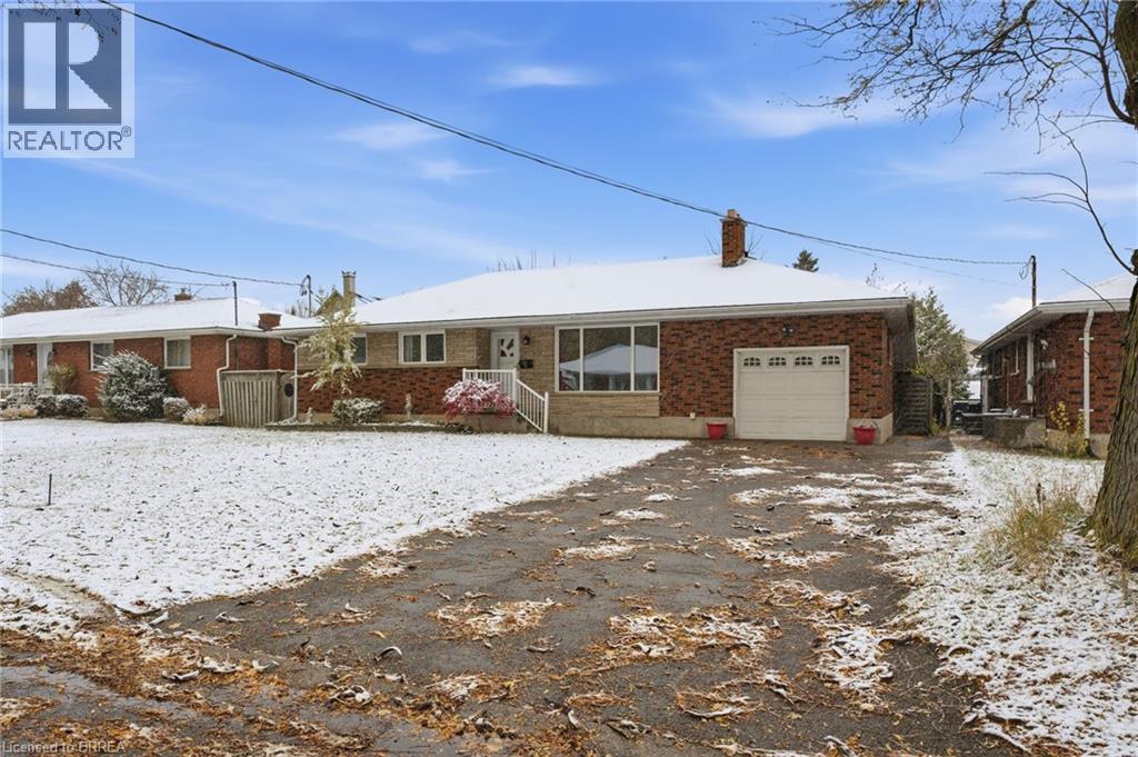 9 WADDINGTON Street, Brantford, Ontario