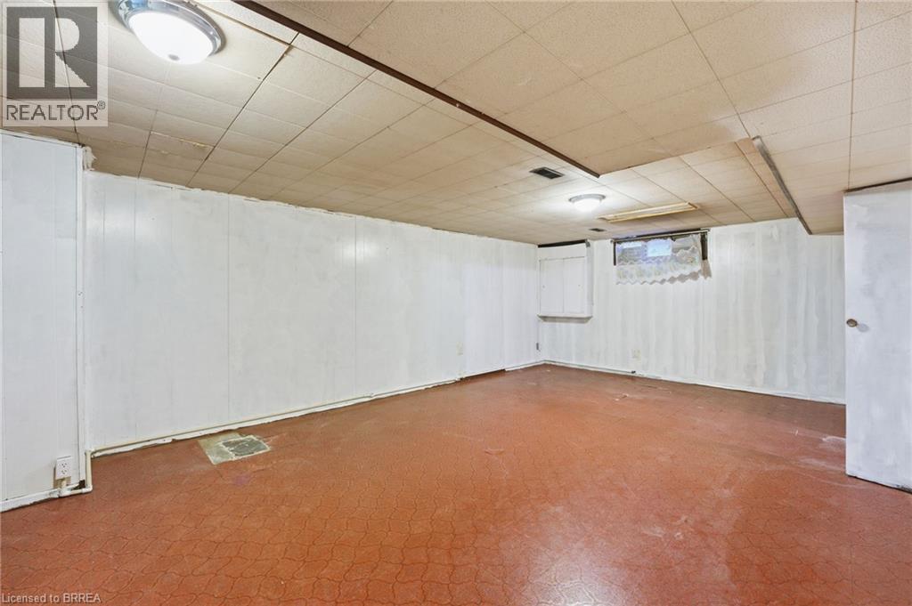 9 Waddington Street, Brantford, Ontario N3R 2R2 - Photo 19 - 40784423