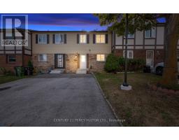 111 - 57 GOLDEN APPLEWAY, Toronto, Ontario