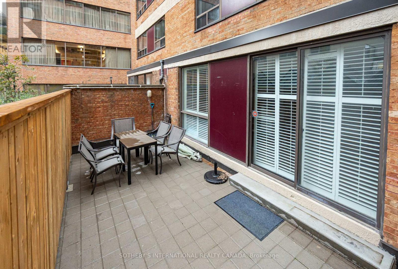 Th03 - 89 Mccaul Street, Toronto, Ontario  M5T 2X3 - Photo 11 - C12536676