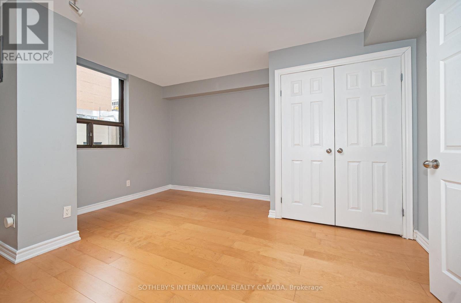 Th03 - 89 Mccaul Street, Toronto, Ontario  M5T 2X3 - Photo 20 - C12536676