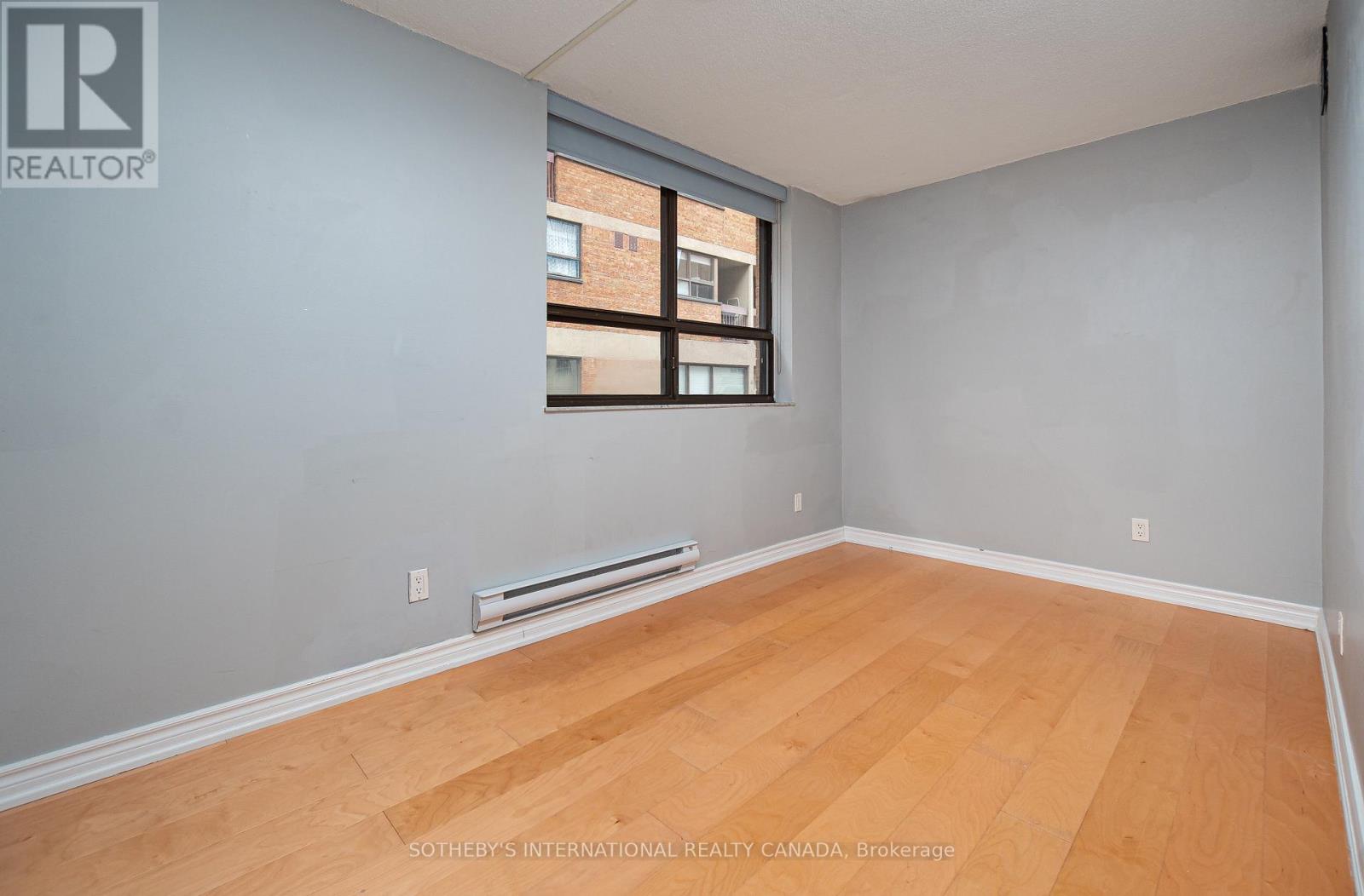 Th03 - 89 Mccaul Street, Toronto, Ontario  M5T 2X3 - Photo 18 - C12536676