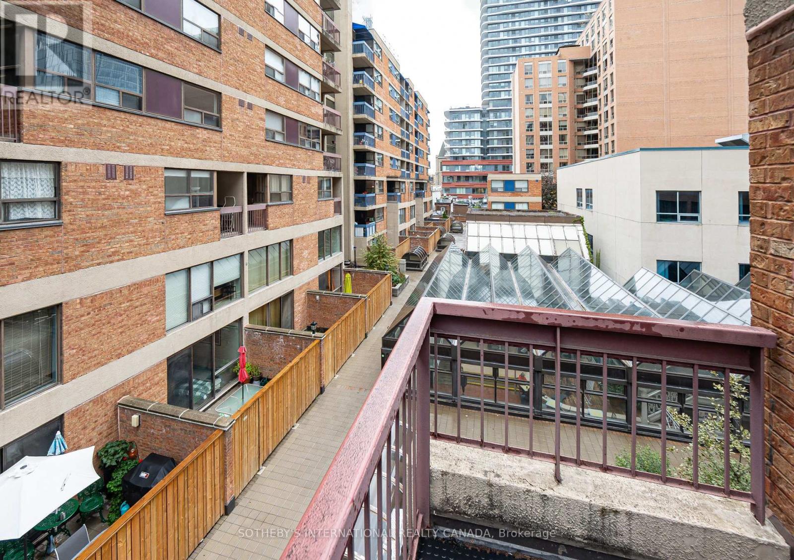 Th03 - 89 Mccaul Street, Toronto, Ontario  M5T 2X3 - Photo 26 - C12536676