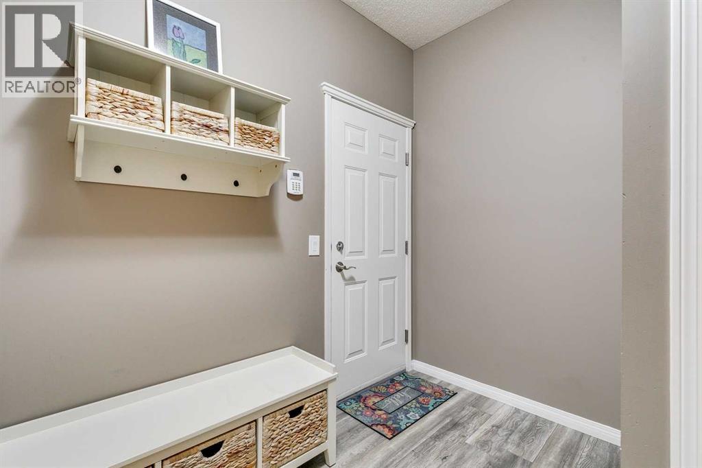 113 Rockbluff Place Nw, Calgary, Alberta  T3G 5B1 - Photo 16 - A2269508