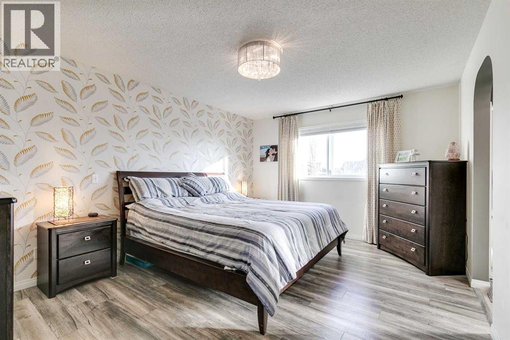 113 Rockbluff Place Nw, Calgary, Alberta  T3G 5B1 - Photo 17 - A2269508