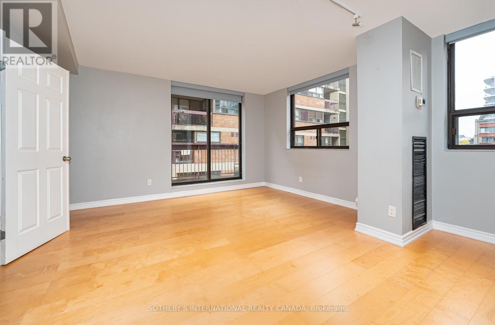 Th03 - 89 Mccaul Street, Toronto, Ontario  M5T 2X3 - Photo 24 - C12536676