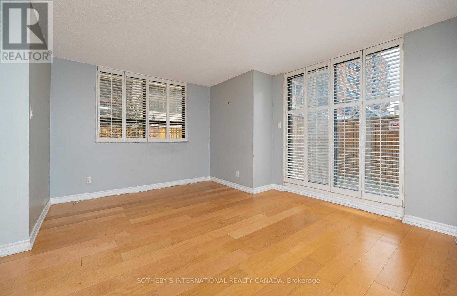 Th03 - 89 Mccaul Street, Toronto, Ontario  M5T 2X3 - Photo 5 - C12536676