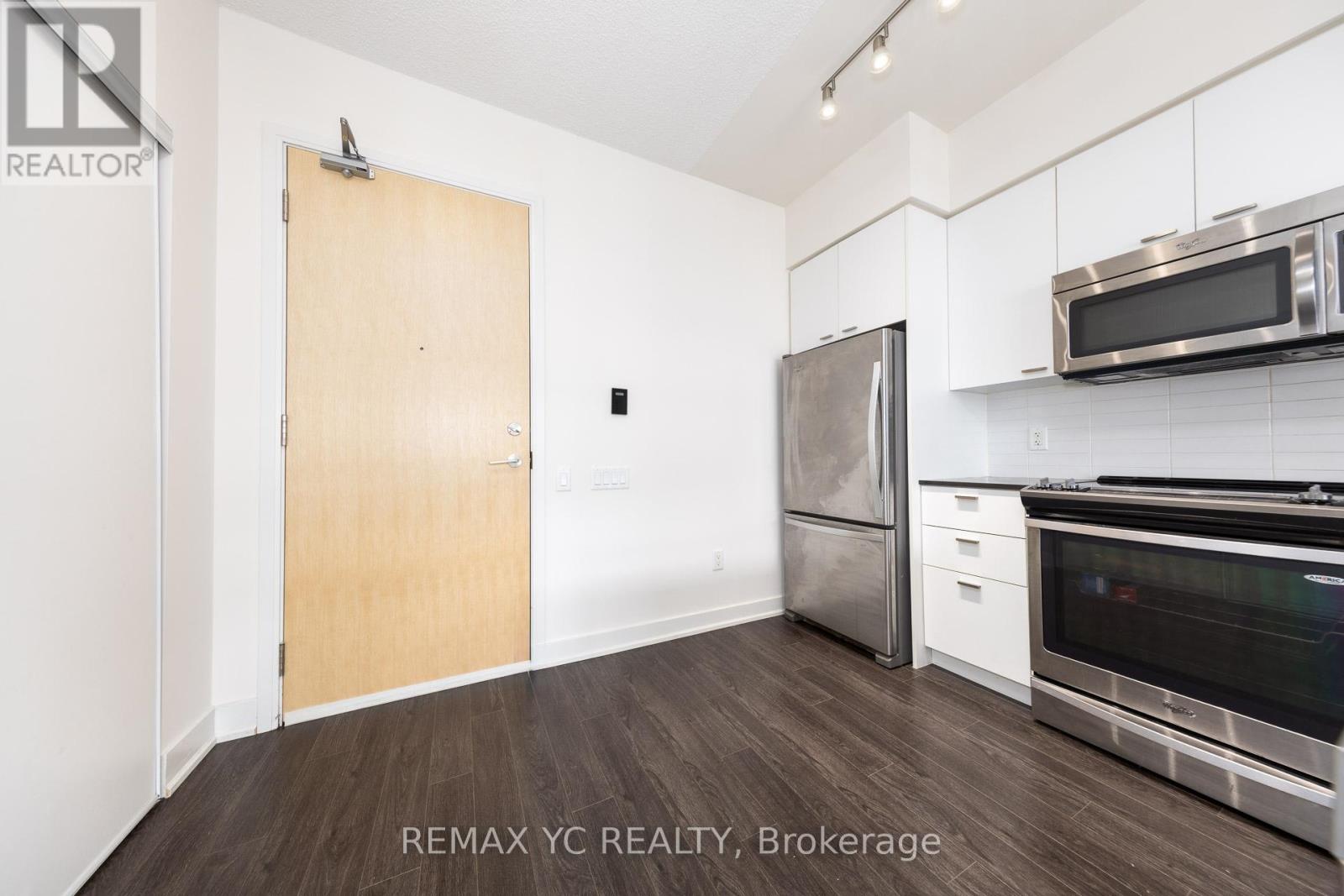 2509 - 30 Roehampton Avenue, Toronto, Ontario M4P 0B9 - Photo 2 - C12537086