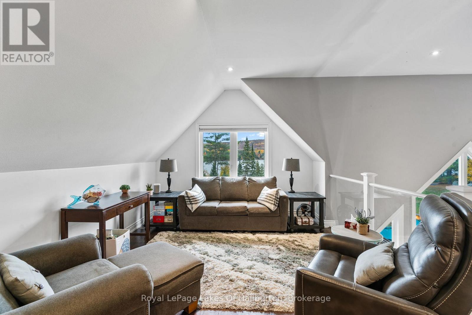 9 Webb Circle, Dysart Et Al, Ontario  K0M 1S0 - Photo 21 - X12475965