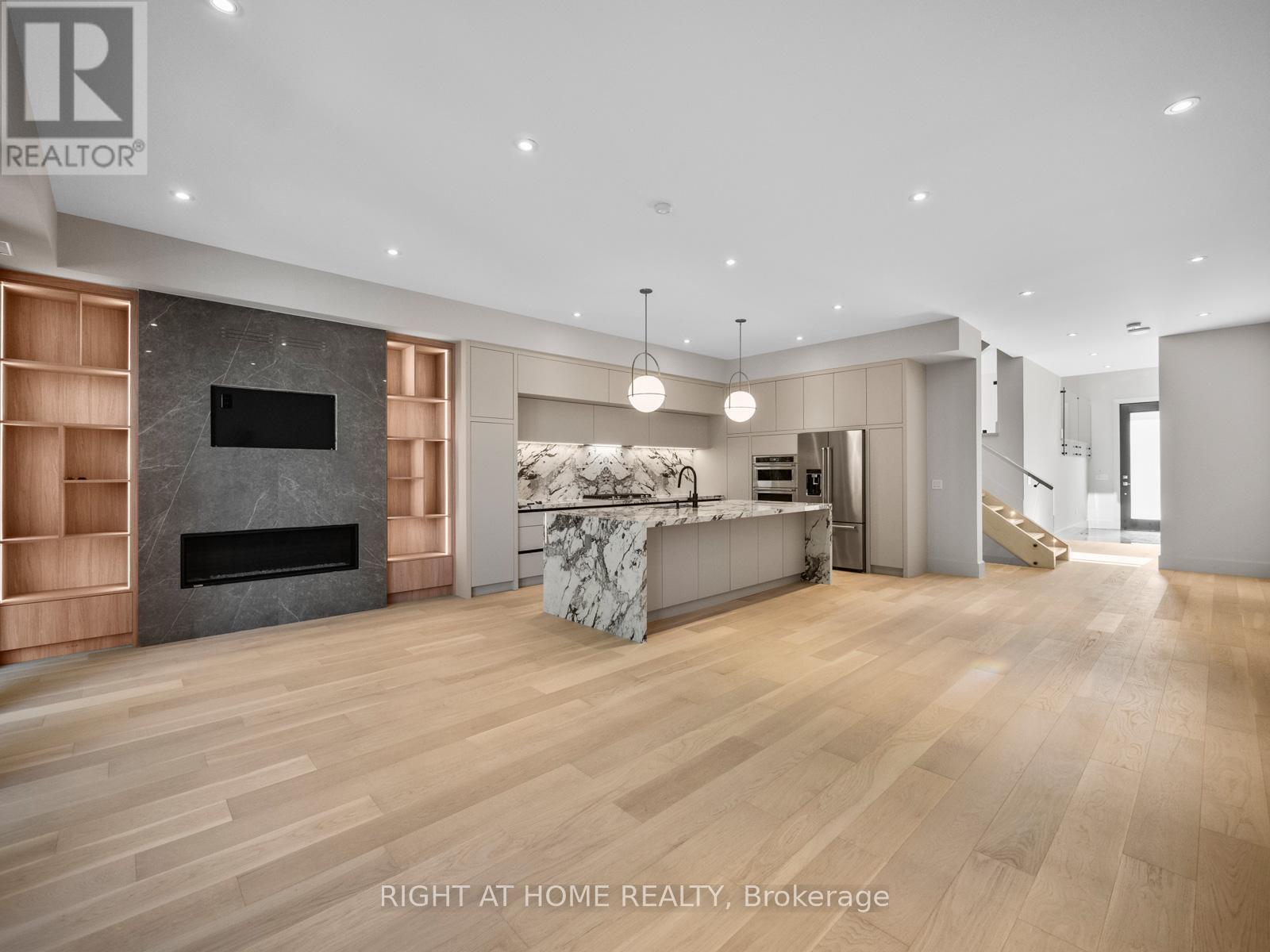 57 Alameda Avenue, Toronto, Ontario  M6C 3W3 - Photo 15 - C12537322