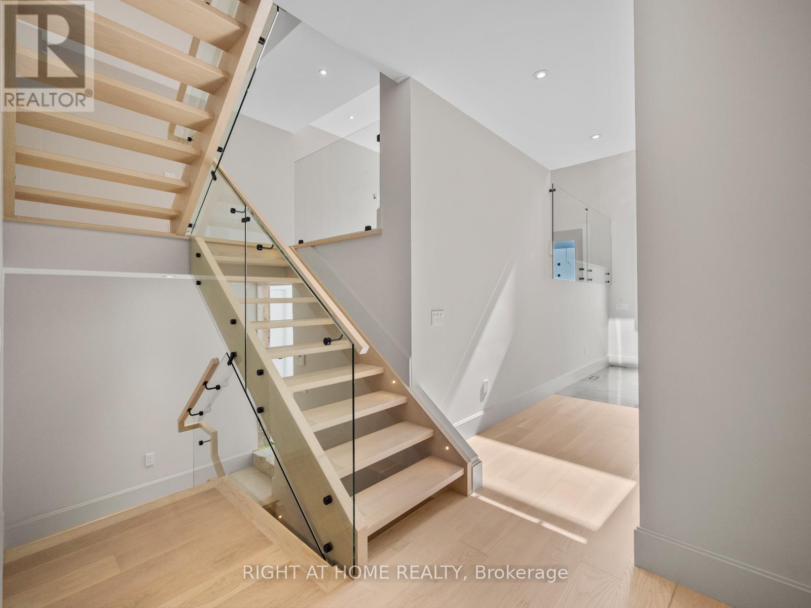 57 Alameda Avenue, Toronto, Ontario  M6C 3W3 - Photo 17 - C12537322