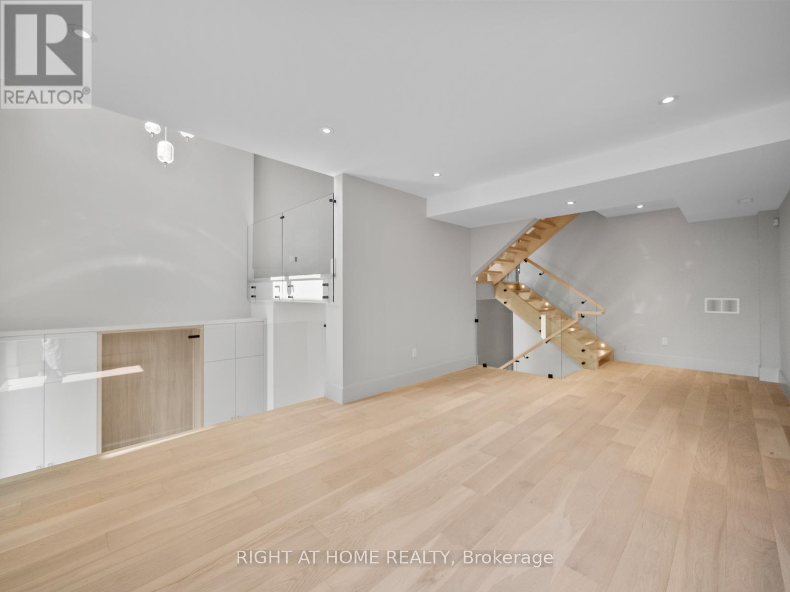 57 Alameda Avenue, Toronto, Ontario  M6C 3W3 - Photo 19 - C12537322