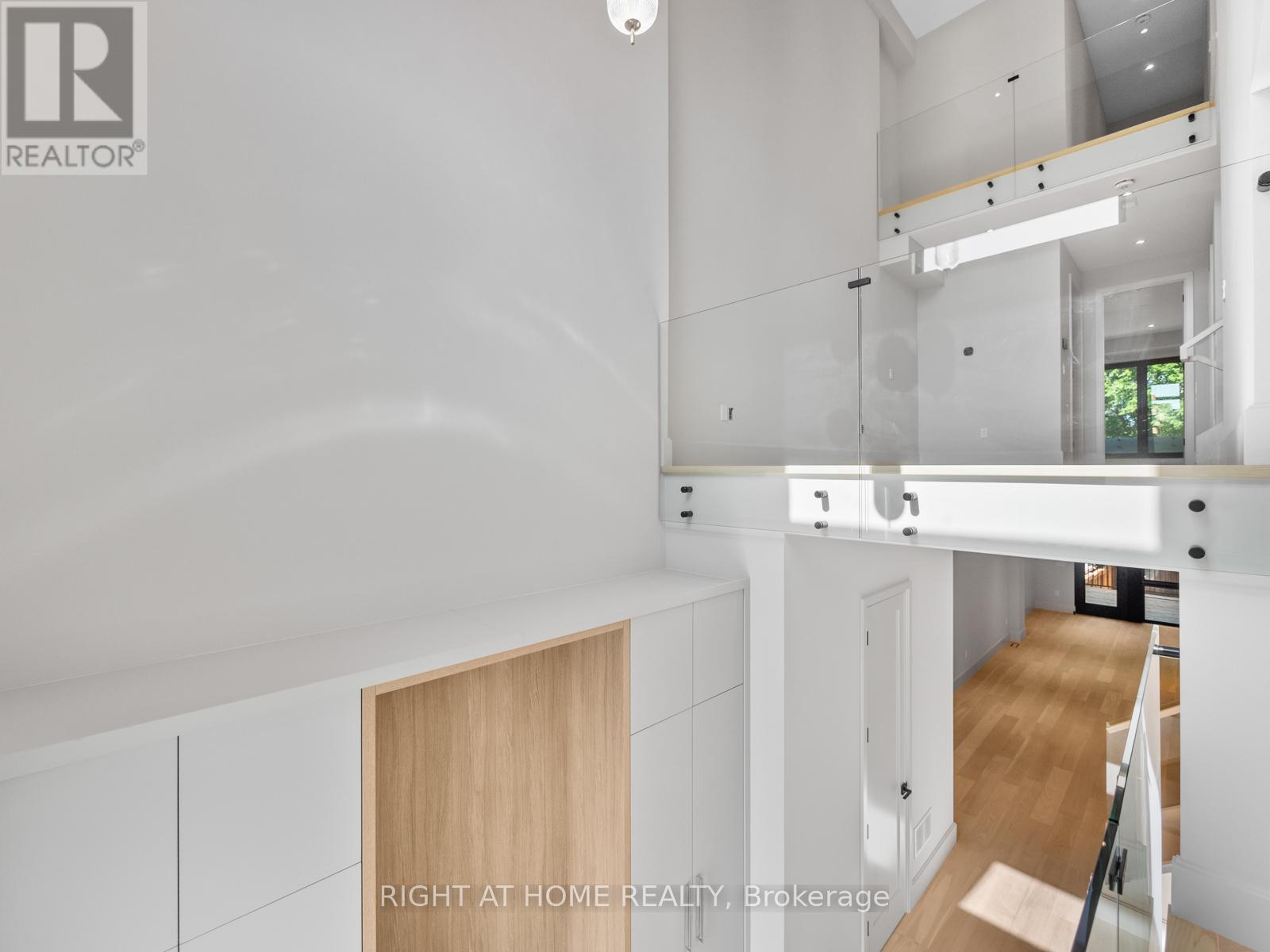 57 Alameda Avenue, Toronto, Ontario  M6C 3W3 - Photo 21 - C12537322