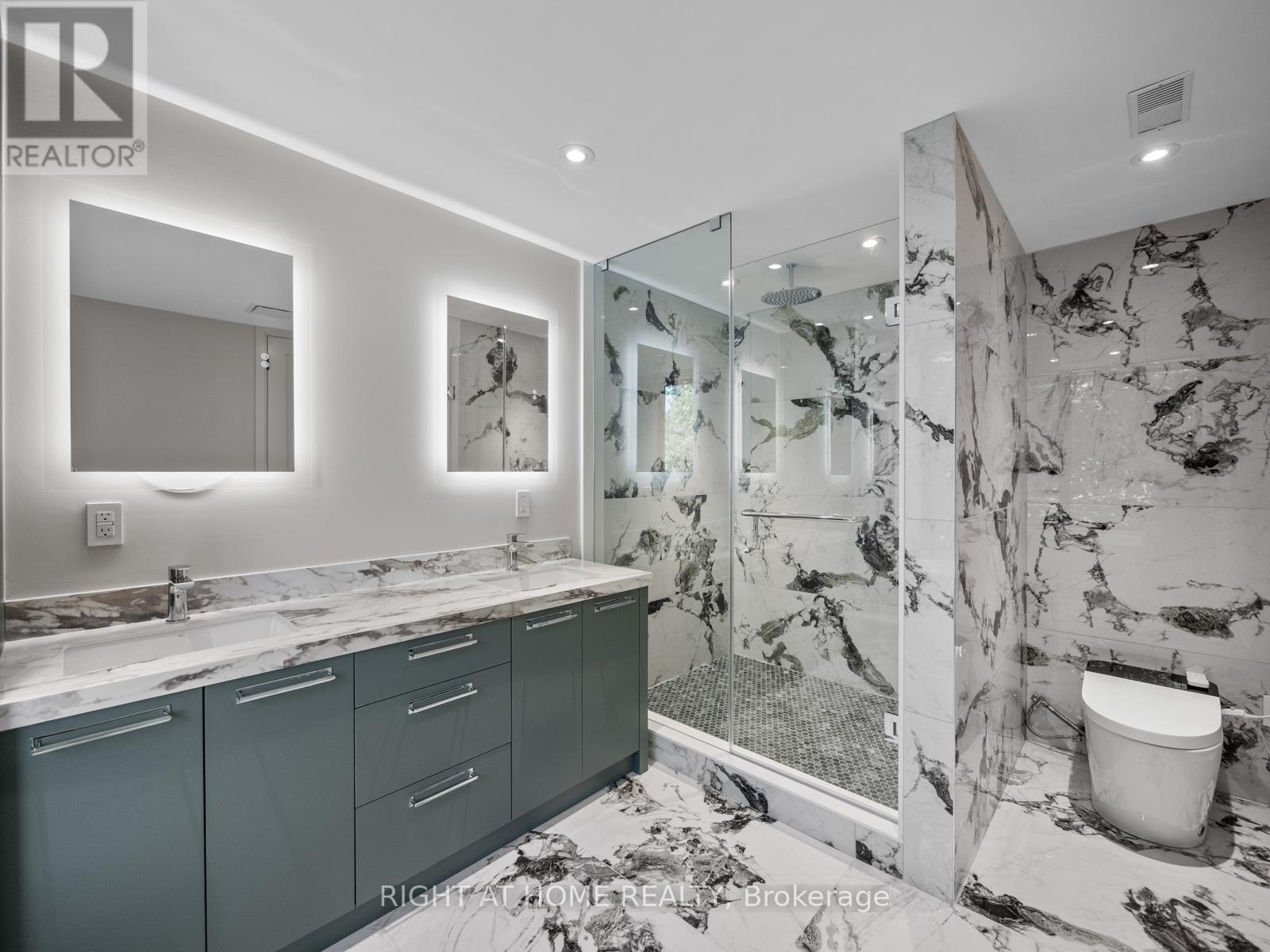 57 Alameda Avenue, Toronto, Ontario  M6C 3W3 - Photo 28 - C12537322