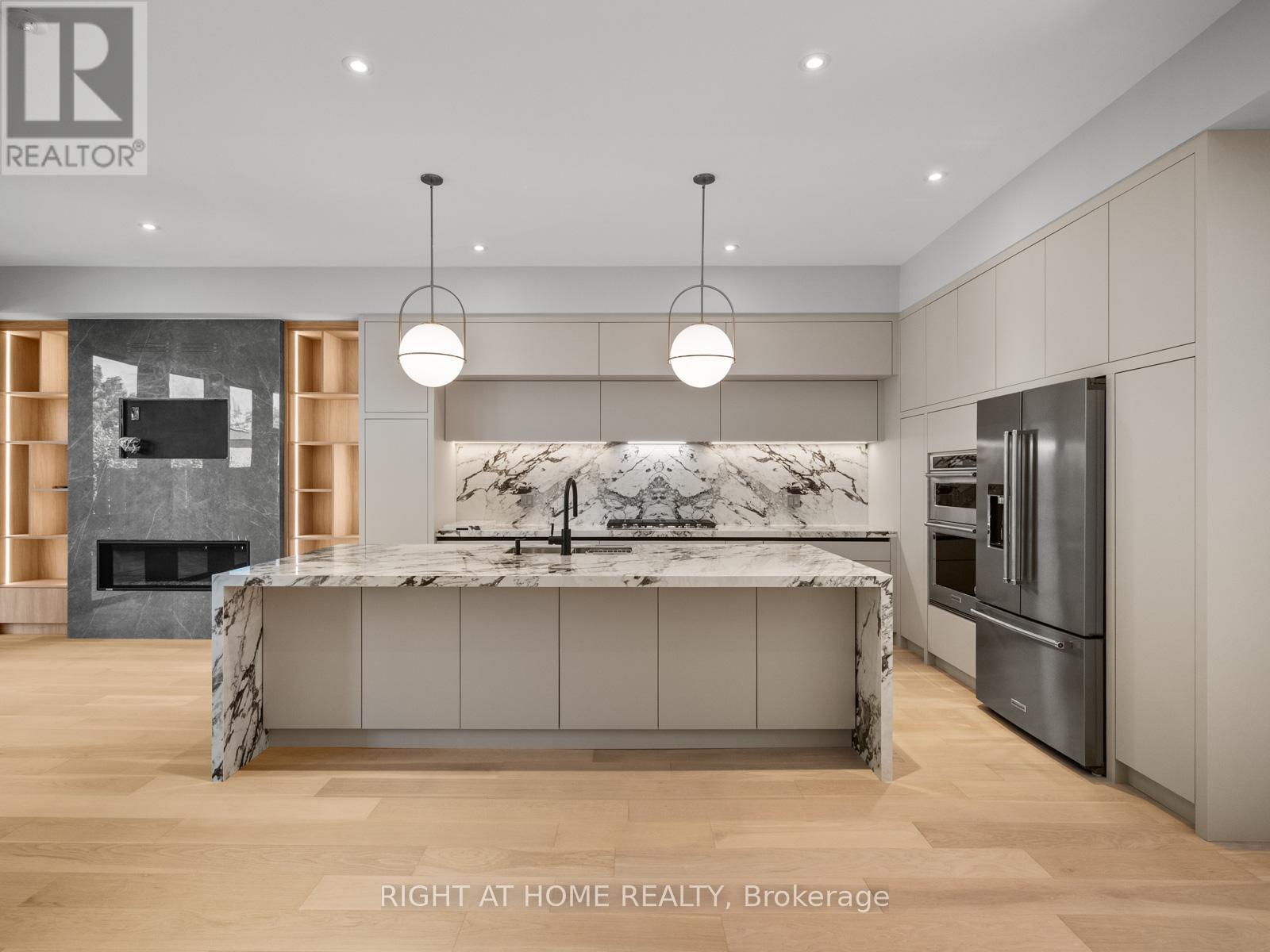 57 Alameda Avenue, Toronto, Ontario  M6C 3W3 - Photo 6 - C12537322