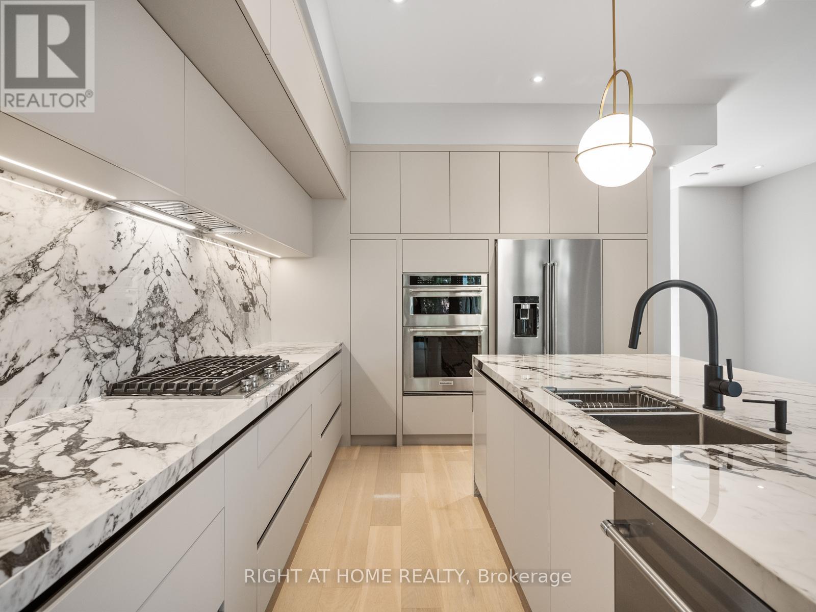 57 Alameda Avenue, Toronto, Ontario  M6C 3W3 - Photo 9 - C12537322