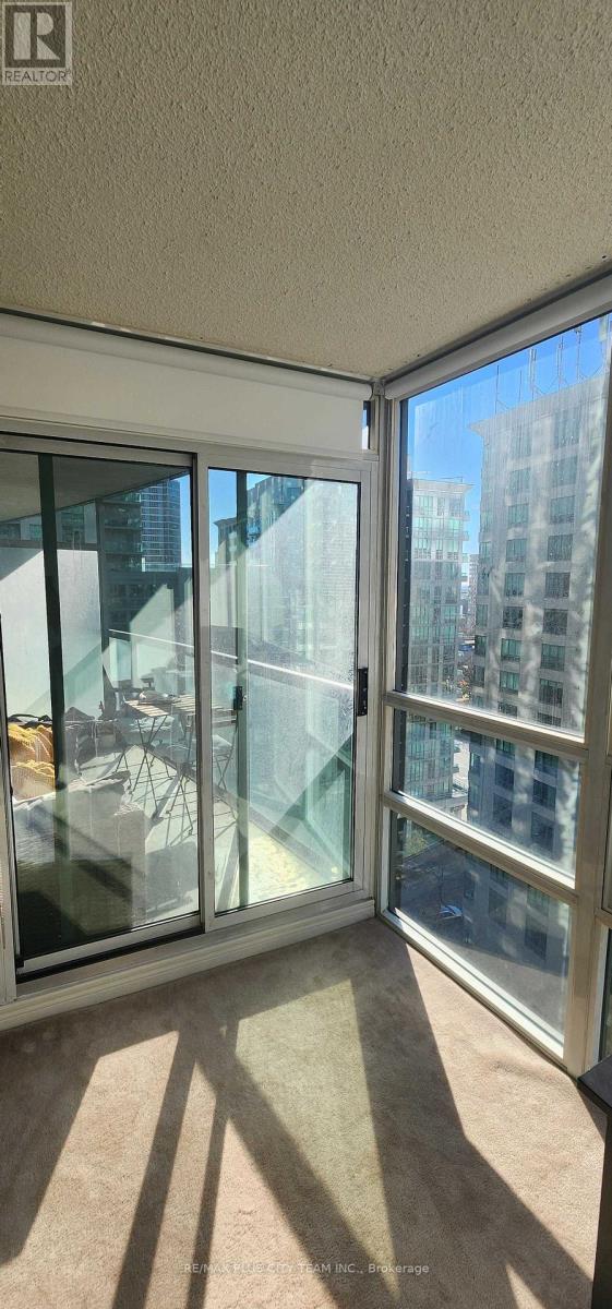 1512 - 30 Grand Trunk Crescent, Toronto, Ontario  M5J 3A4 - Photo 12 - C12537354