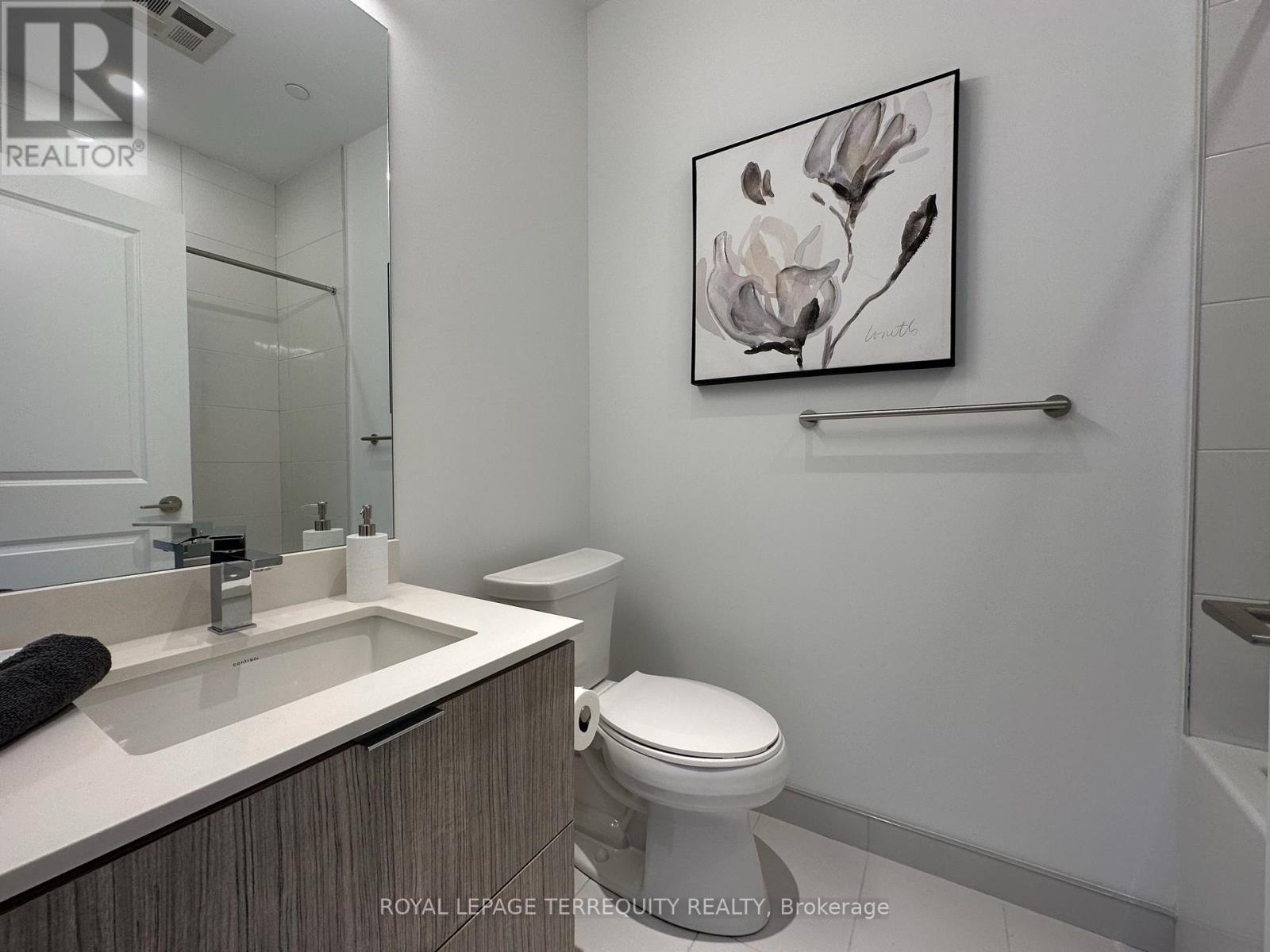 1104 - 395 Bloor Street E, Toronto, Ontario  M4W 0B4 - Photo 13 - C12537386