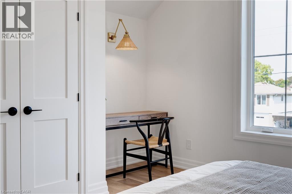 684 Peele Boulevard, Burlington, Ontario  L7R 3B9 - Photo 30 - 40787707