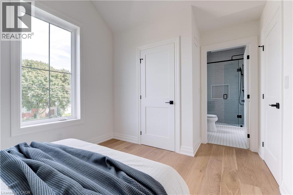 684 Peele Boulevard, Burlington, Ontario  L7R 3B9 - Photo 37 - 40787707