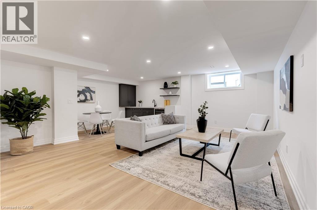 684 Peele Boulevard, Burlington, Ontario  L7R 3B9 - Photo 40 - 40787707