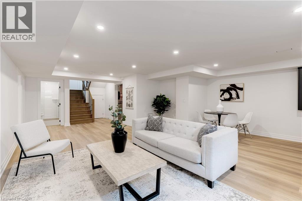 684 Peele Boulevard, Burlington, Ontario  L7R 3B9 - Photo 42 - 40787707