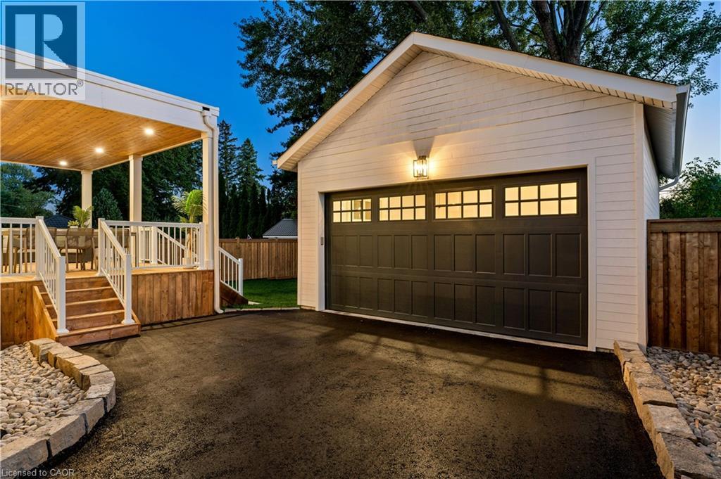 684 Peele Boulevard, Burlington, Ontario  L7R 3B9 - Photo 47 - 40787707