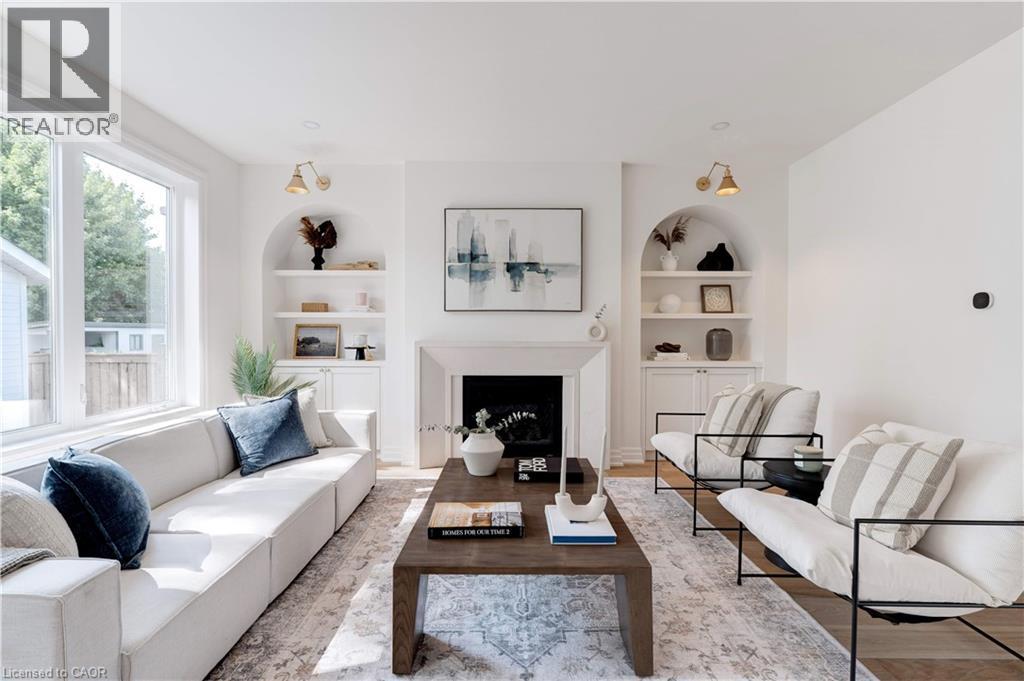 684 Peele Boulevard, Burlington, Ontario  L7R 3B9 - Photo 8 - 40787707