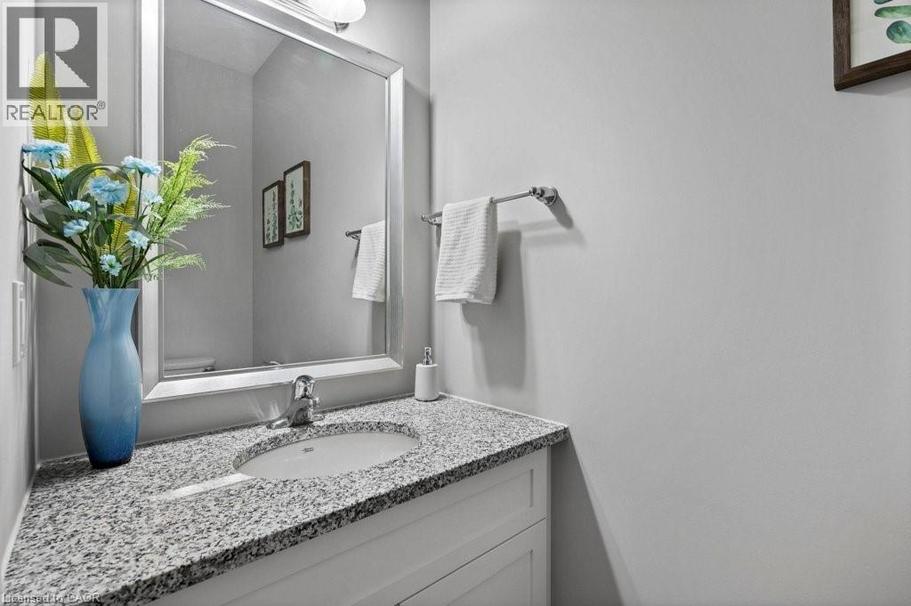 904 Chapel Hill Court, Kitchener, Ontario  N2R 0P4 - Photo 14 - 40768879