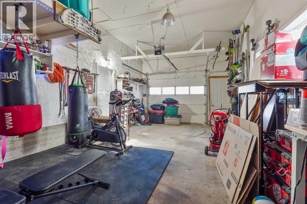 486n 100e, Raymond, Alberta  T0K 2S0 - Photo 38 - A2263960