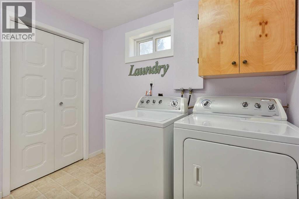 486n 100e, Raymond, Alberta  T0K 2S0 - Photo 32 - A2263960