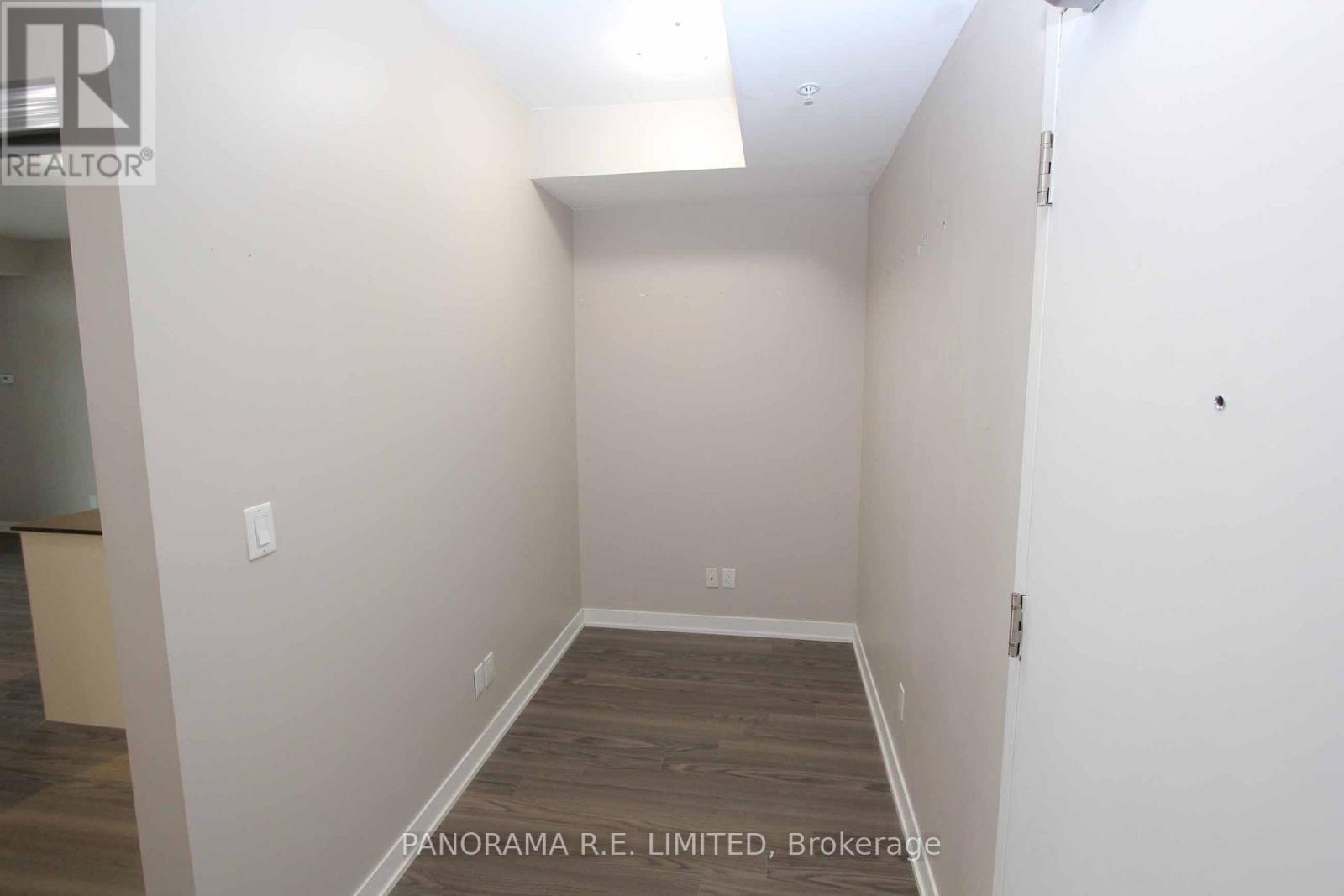 318 - 3560 St Clair Avenue E, Toronto, Ontario  M1K 2A7 - Photo 12 - E12537324