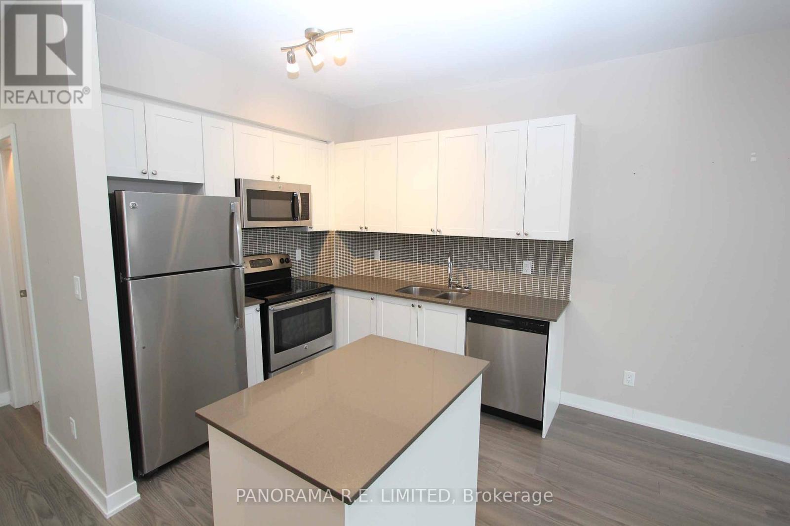 318 - 3560 St Clair Avenue E, Toronto, Ontario  M1K 2A7 - Photo 6 - E12537324