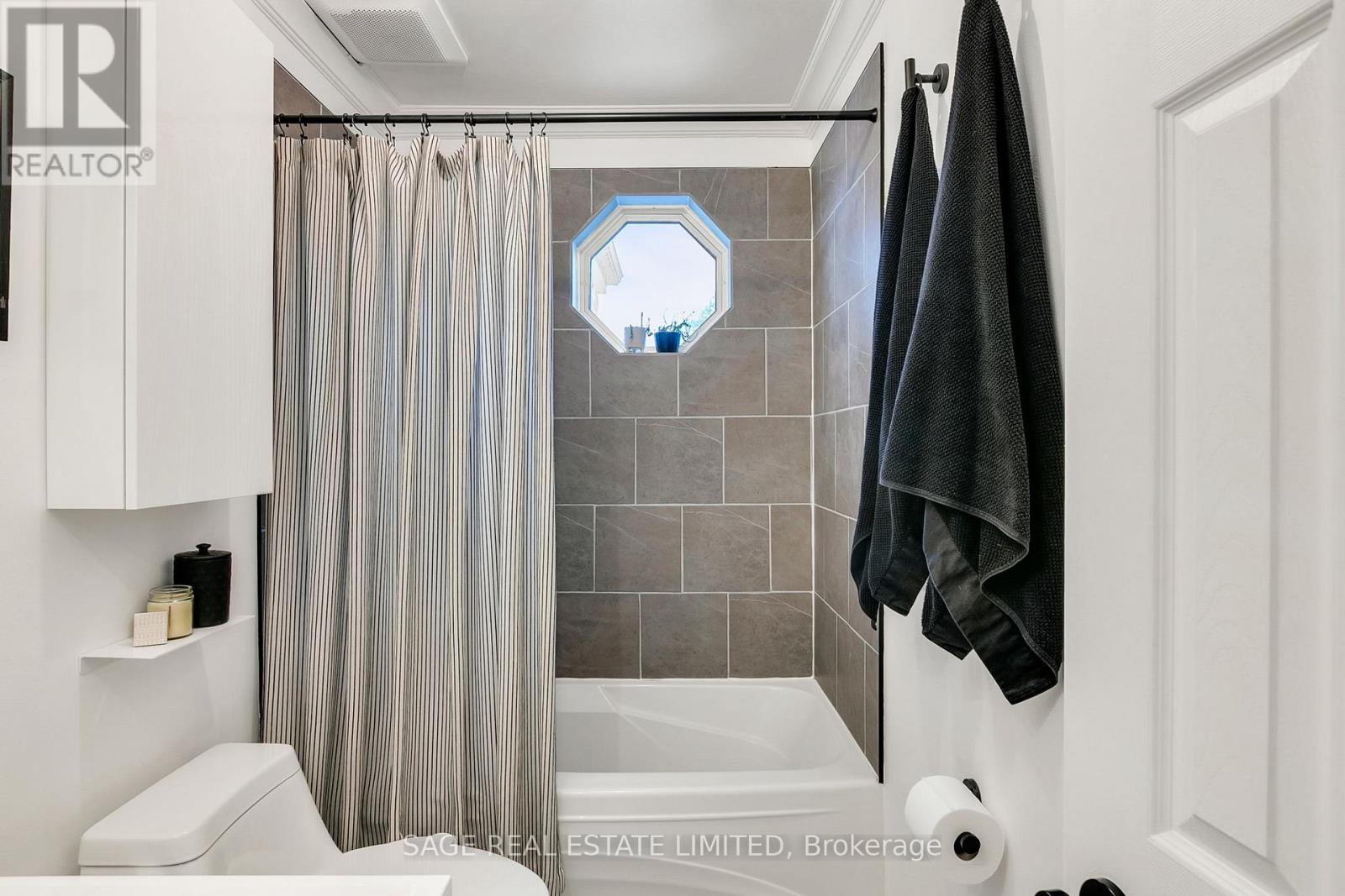 40 Kildonan Road, Toronto, Ontario M4E 2N6 - Photo 23 - E12537334