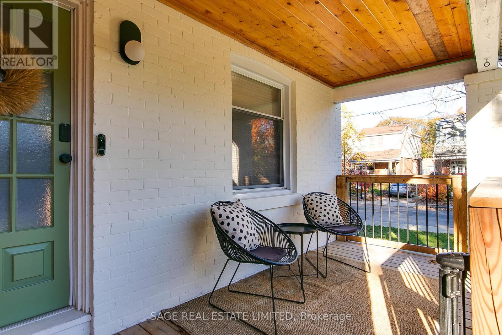 40 Kildonan Road, Toronto, Ontario M4E 2N6 - Photo 3 - E12537334