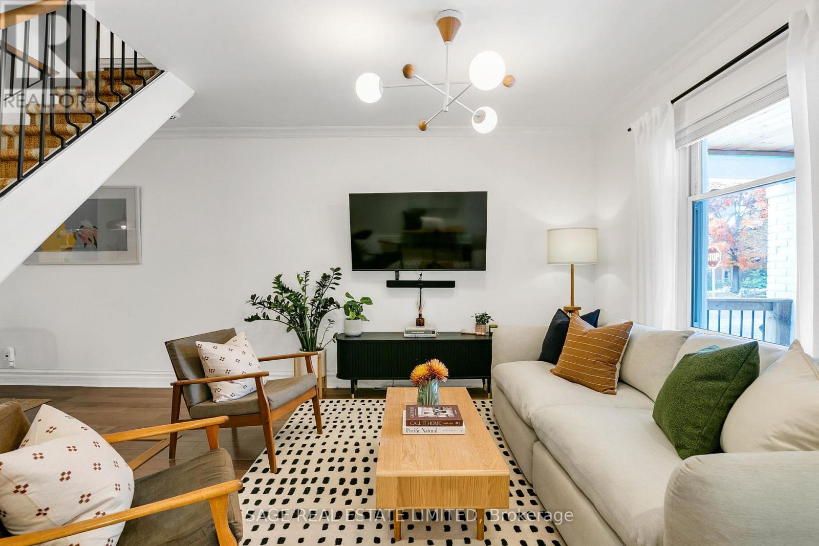 40 Kildonan Road, Toronto, Ontario M4E 2N6 - Photo 6 - E12537334