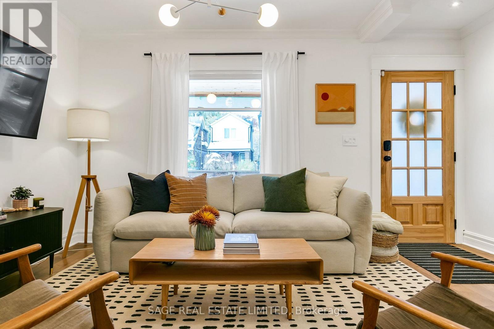 40 Kildonan Road, Toronto, Ontario M4E 2N6 - Photo 7 - E12537334